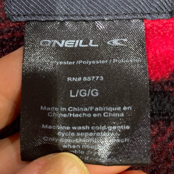 O’NEILL Red Checkered Flannel Shirt with snaps “buttons” - size large - Picture 11 of 11